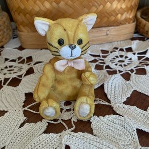 Vintage kitty bear figurine
